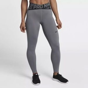 Nike Intertwist leggings